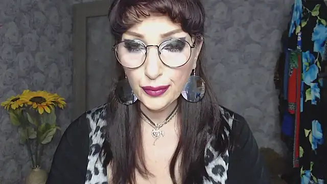 Snapshot of Aziza1 chatting on 26, 5, 2026 Aziza1 online show from 26, 5, 2026