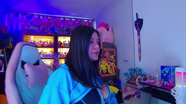 ambarEvans online show from 18, 4, 2026