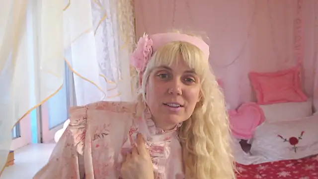 SunnySylvia online show from 16, 2, 2025