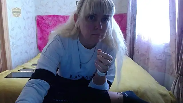 Snapshot of SunnySylvia chatting on 1, 6, 2026 SunnySylvia online show from 1, 6, 2026