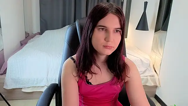 Snapshot of SabrinaLee chatting on 5, 5, 2026 SabrinaLee online show from 5, 5, 2026
