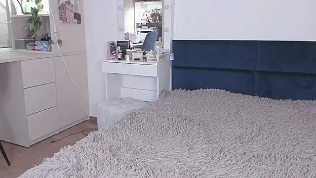 Snapshot of BowToYourWeakness chatting on 12, 3, 2025 BowToYourWeakness online show from 12, 3, 2025