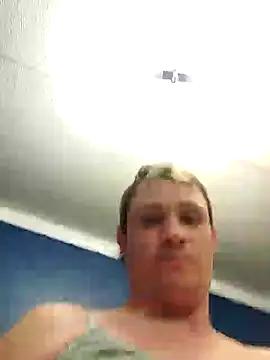 Snapshot of MaddyC6992 chatting on 7, 3, 2025 MaddyC6992 online show from 7, 3, 2025