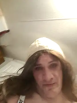 Snapshot of MaddyC6992 chatting on 1, 2, 2026 MaddyC6992 online show from 1, 2, 2026