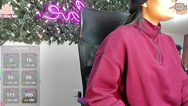 Snapshot of DestinyHills chatting on 16, 1, 2026 DestinyHills online show from 16, 1, 2026