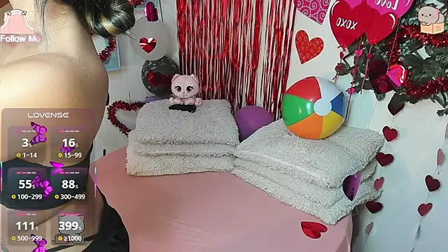 Snapshot of DestinyHills chatting on 23, 2, 2026 DestinyHills online show from 23, 2, 2026