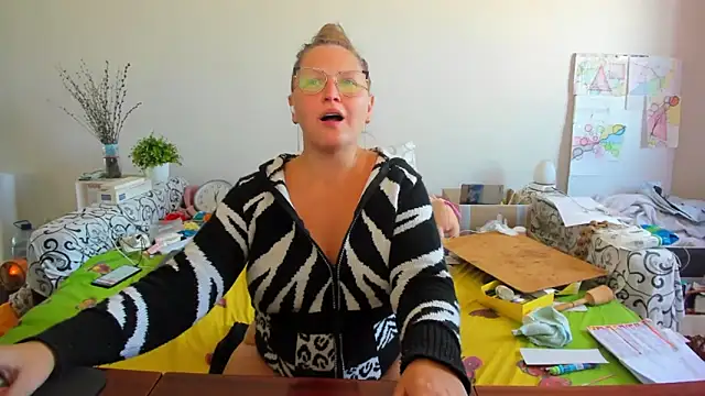 IamYourNarcotic online show from 3, 11, 2025