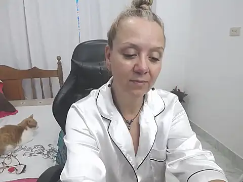 yeslluisa online show from 12, 4, 2026