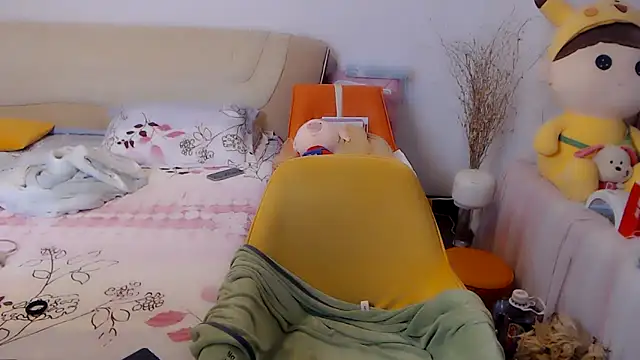 Snapshot of 328coco chatting on 19, 10, 2025 328coco online show from 19, 10, 2025