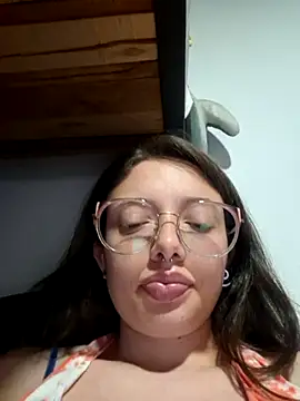 Snapshot of linda-schmidt chatting on 14, 6, 2026 linda-schmidt online show from 14, 6, 2026