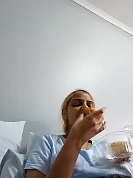 DirtySnowball69 online show from 3, 10, 2025