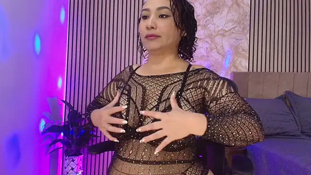 JuliRamirez online show from 9, 1, 2026