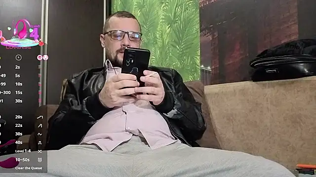 Snapshot of DanielOhCool chatting on 5, 2, 2026 DanielOhCool online show from 5, 2, 2026