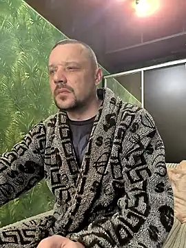 DanielOhCool online show from 10, 4, 2026