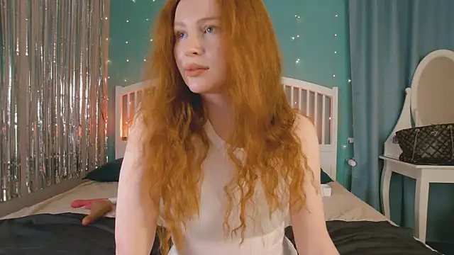 Snapshot of GingerArin chatting on 8, 4, 2026 GingerArin online show from 8, 4, 2026