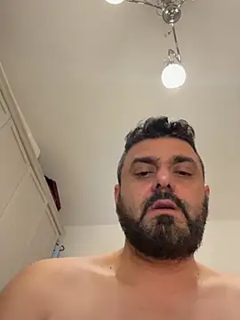 ChiIul11 online show from 2, 4, 2026