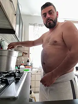 ChiIul11 online show from 4, 4, 2026