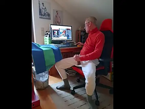 Snapshot of BerndisCam chatting on 2, 2, 2026 BerndisCam online show from 2, 2, 2026