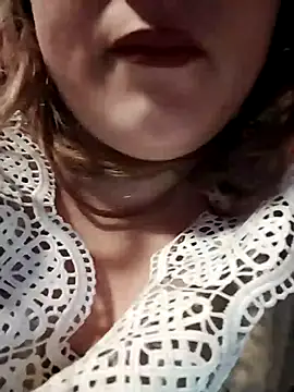 Snapshot of SWEETLUNA077 chatting on 6, 1, 2026 SWEETLUNA077 online show from 6, 1, 2026