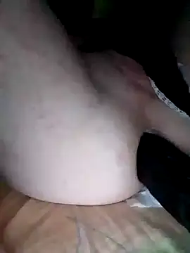 Snapshot of oxesred chatting on 15, 10, 2025 oxesred online show from 15, 10, 2025