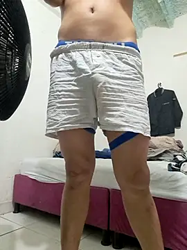 Snapshot of Carrington- chatting on 17, 11, 2025 Carrington- online show from 17, 11, 2025