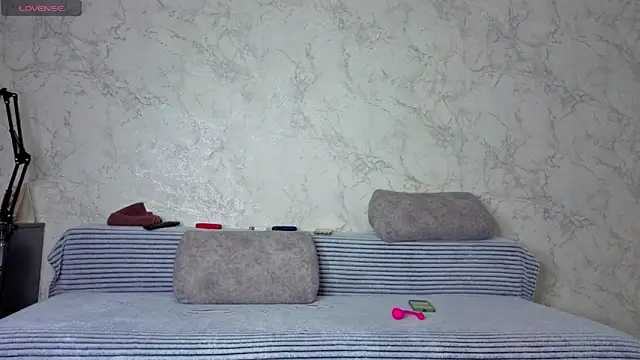 Snapshot of sweeetgirls2021 chatting on 4, 10, 2025 sweeetgirls2021 online show from 4, 10, 2025