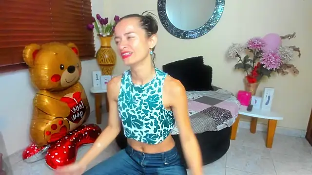 Snapshot of NicoleSantana chatting on 23, 4, 2026 NicoleSantana online show from 23, 4, 2026