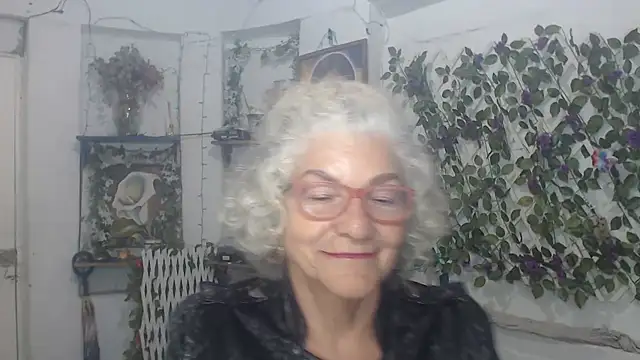 FunnyGrandma online show from 28, 11, 2025