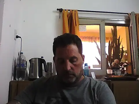 Snapshot of Reload_033 chatting on 15, 4, 2026 Reload 033 online show from 15, 4, 2026