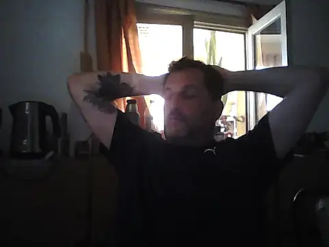 Snapshot of Reload_033 chatting on 20, 4, 2026 Reload 033 online show from 20, 4, 2026