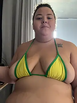 Snapshot of valentinny chatting on 13, 4, 2026 valentinny online show from 13, 4, 2026