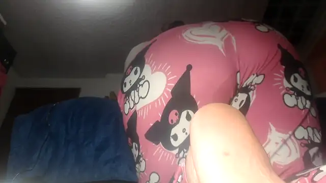 Snapshot of prettyangelsquirt chatting on 17, 5, 2026 prettyangelsquirt online show from 17, 5, 2026