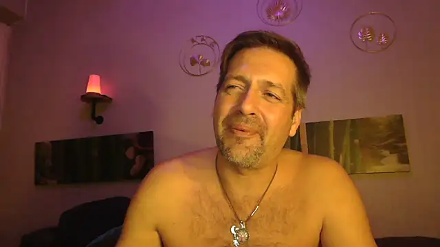 Snapshot of matrikes1 chatting on 28, 12, 2024 matrikes1 online show from 28, 12, 2024