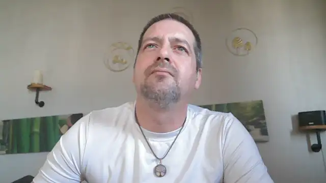 Snapshot of matrikes1 chatting on 2, 3, 2025 matrikes1 online show from 2, 3, 2025