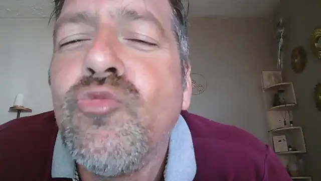 Snapshot of matrikes1 chatting on 28, 9, 2025 matrikes1 online show from 28, 9, 2025