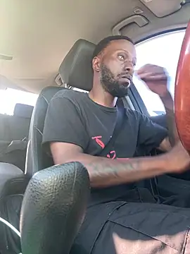 Snapshot of danieldonte chatting on 25, 11, 2025 danieldonte online show from 25, 11, 2025