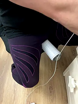 Snapshot of Mindnorthcam2 chatting on 30, 11, 2025 Mindnorthcam2 online show from 30, 11, 2025