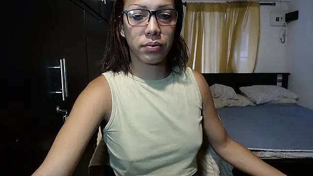 sensual nataliee online show from 3, 3, 2025