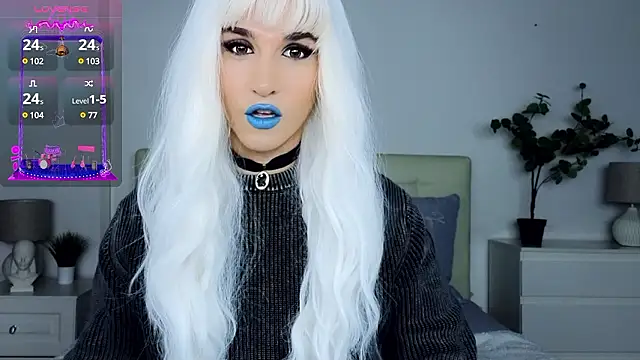 Snapshot of HelenSpellman chatting on 1, 12, 2024 HelenSpellman online show from 1, 12, 2024