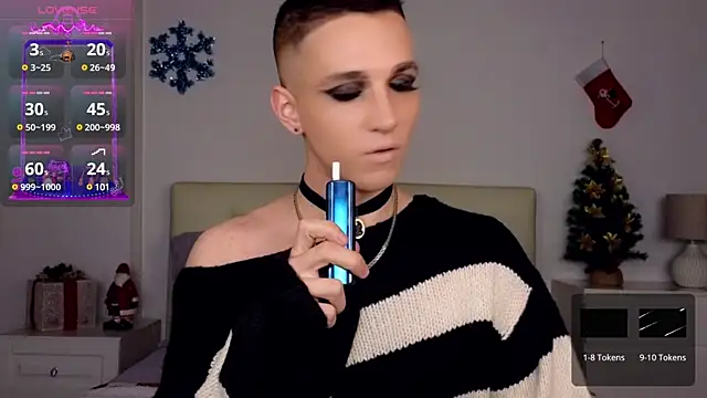 Snapshot of HelenSpellman chatting on 26, 12, 2024 HelenSpellman online show from 26, 12, 2024