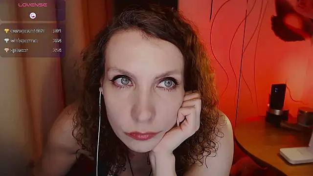 JohansonKatie online show from 2, 2, 2025