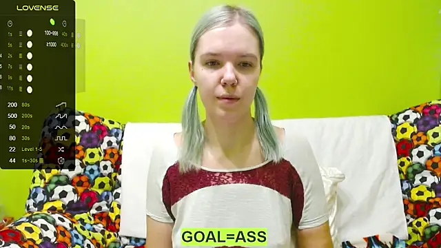 Ultra Meow online show from 6, 2, 2025