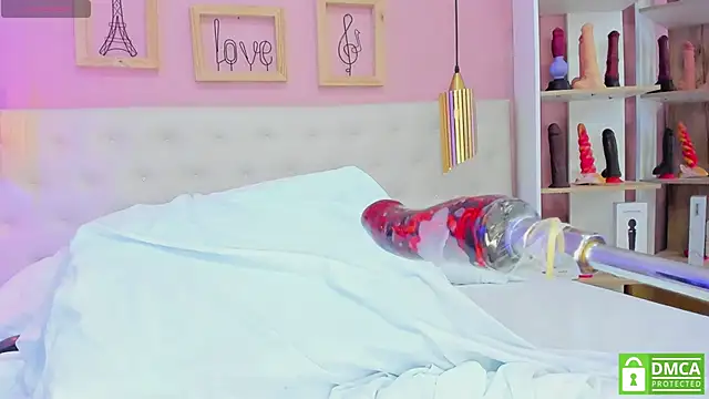 leylla  online show from 6, 3, 2026