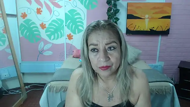 Snapshot of ZAMANTHA chatting on 10, 11, 2025 ZAMANTHA online show from 10, 11, 2025