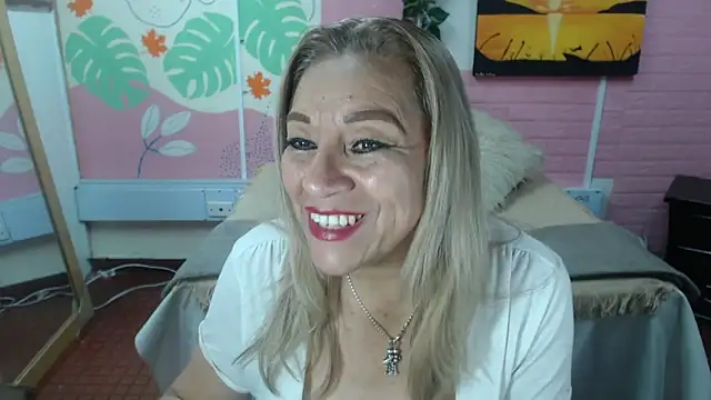 Snapshot of ZAMANTHA chatting on 26, 11, 2025 ZAMANTHA online show from 26, 11, 2025