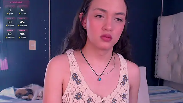 Snapshot of valen_thompson chatting on 28, 2, 2025 valen thompson online show from 28, 2, 2025