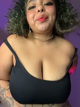 Snapshot of PrincessLauren420 chatting on 28, 4, 2026 PrincessLauren420 online show from 28, 4, 2026