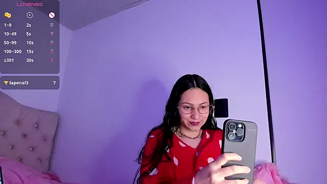 Snapshot of Anyi_1 chatting on 5, 1, 2025 Anyi 1 online show from 5, 1, 2025