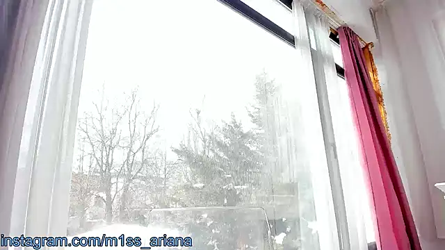 Snapshot of Miss_Ariana_ chatting on 22, 2, 2025 Miss Ariana  online show from 22, 2, 2025