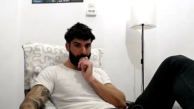 Snapshot of Verycutex chatting on 19, 1, 2026 Verycutex online show from 19, 1, 2026